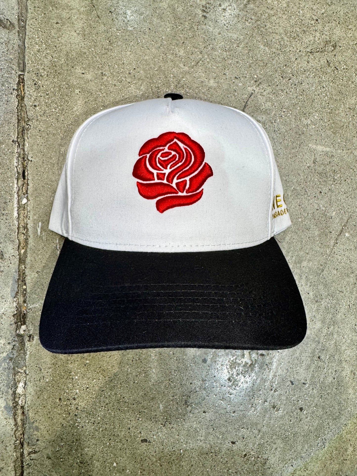 Neo Rose White/Black Snapback OS