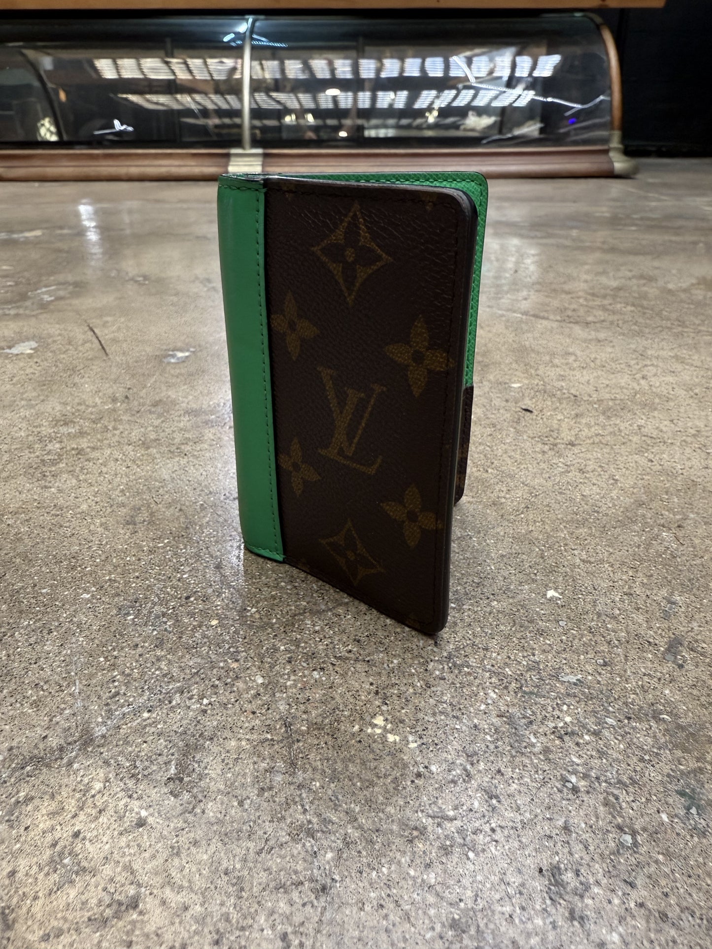 Louis Vuitton Pocket Organizer Brown/Green