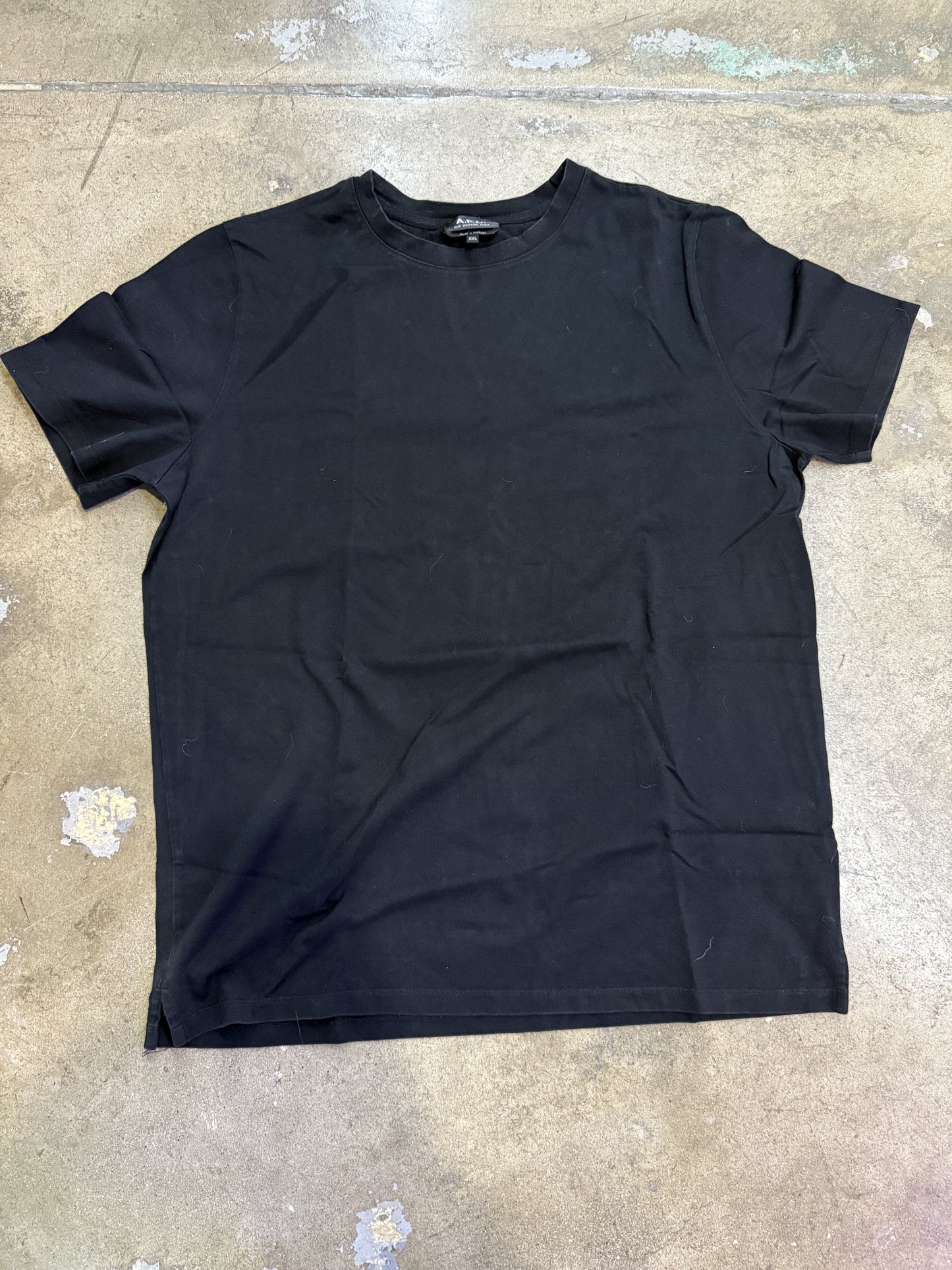 APC Black T-shirt 2XL (FITS LIKE XL)