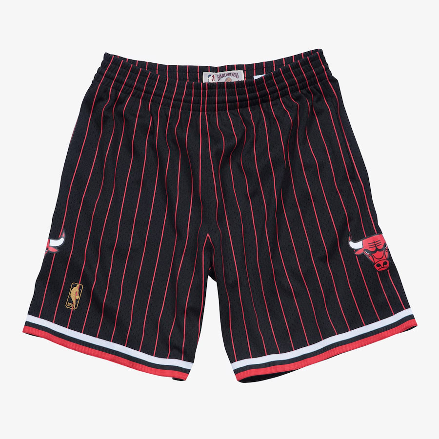 Mitchell & Ness Chicago Bulls 1996 Alternate Swingman Shorts